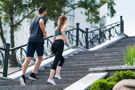 Leo cầu thang giảm cân được không? Cách leo cầu thang giảm cân hiệu quả